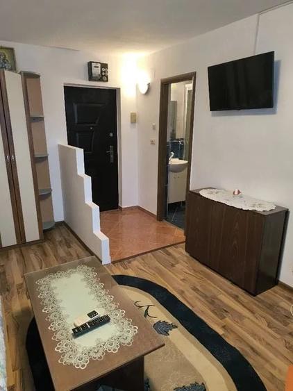 Garsonieră semidecomandată în Tei