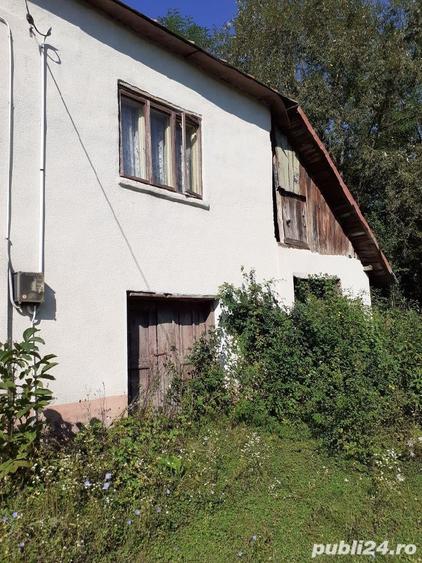 Casă cu 2 camere cu Teren 3100 Mp în Bunești (Mălureni)
