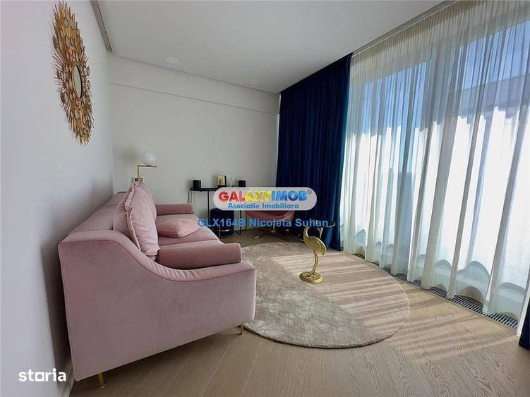 Apartament cu 5 camere decomandat în Tei