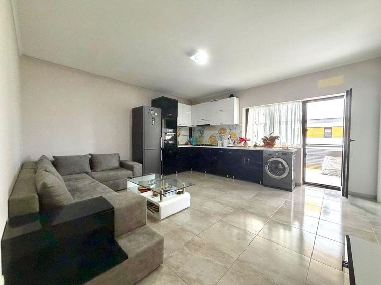 Apartament cu 3 camere decomandat, mobilat în Dumbrăvița