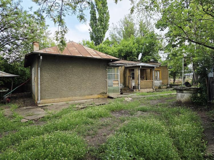 Casă individuală cu 2 camere cu Teren 585 Mp în Tudor Vladimirescu