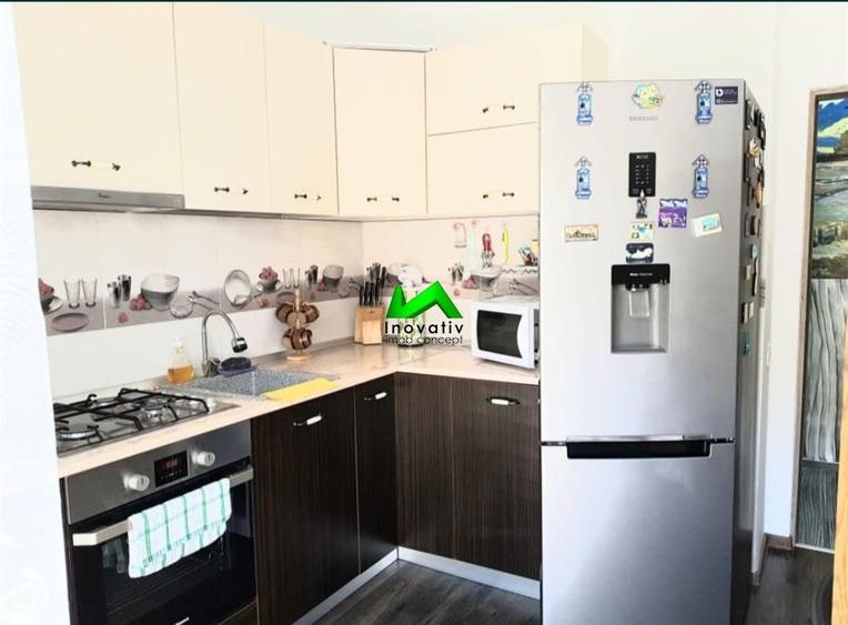Apartament cu 3 camere decomandat în Hipodrom 4