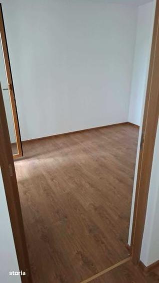Apartament cu 2 camere în Micro 15