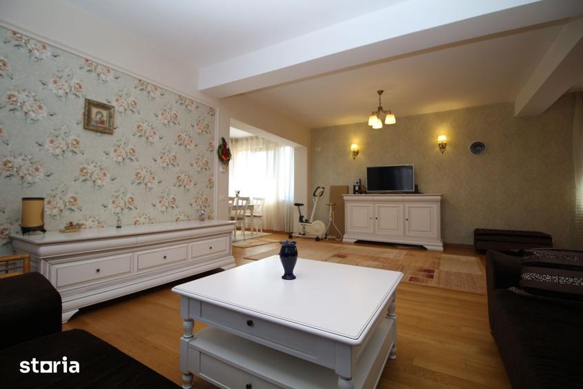 Casă cu 5 camere cu Teren 500 Mp în Cernica