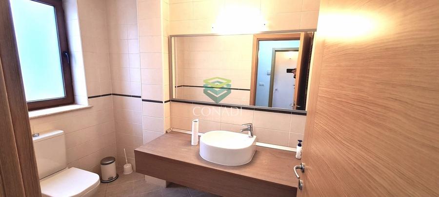 Duplex cu 5 camere cu Canalizare în Iancu Nicolae