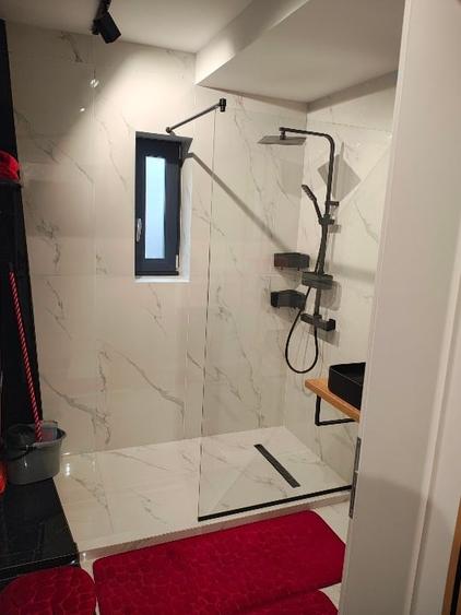 Apartament cu 3 camere decomandat, mobilat în Șelimbăr