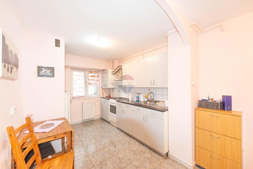 Apartament cu 1 camere decomandat, mobilat în 13 Septembrie