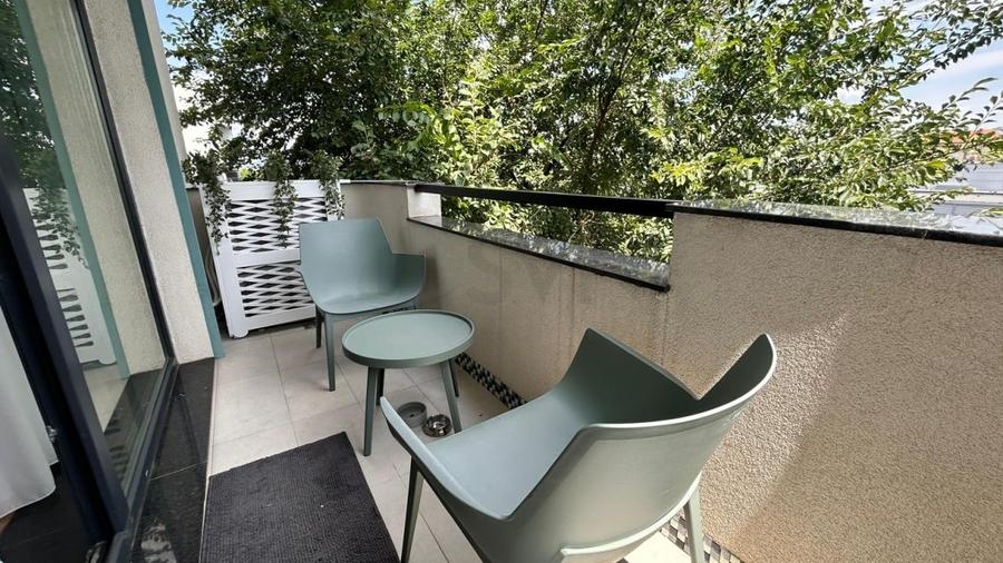Apartament cu 2 camere semidecomandat, mobilat în Pipera