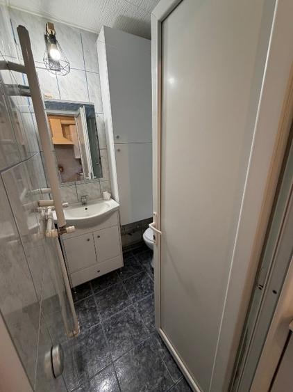 Apartament cu 2 camere decomandat, mobilat în Titan