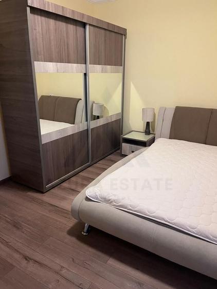 Apartament cu 3 camere semidecomandat, mobilat în Terezian