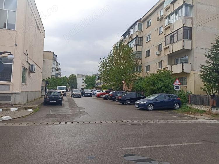 Spațiu comercial, de 30 mp, în Băicoi