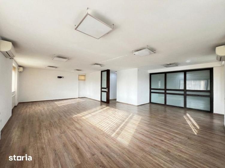 Apartament cu 4 camere în Aviatorilor