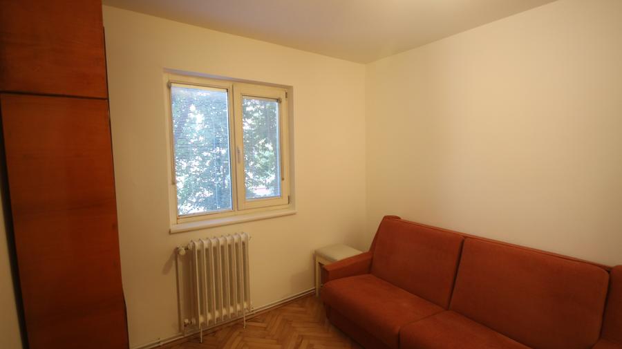 Apartament cu 4 camere decomandat în Șagului
