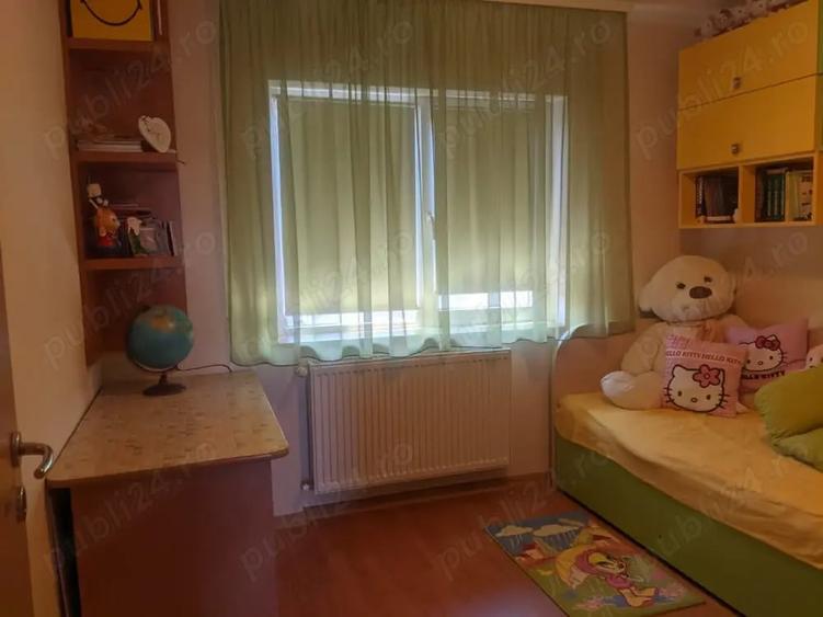 Apartament cu 3 camere decomandat în Decebal