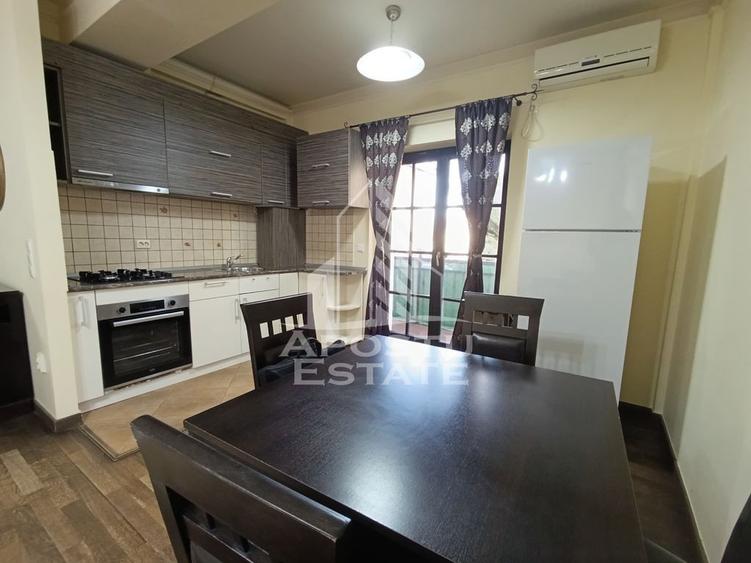 Apartament cu 2 camere semidecomandat în Ronaț