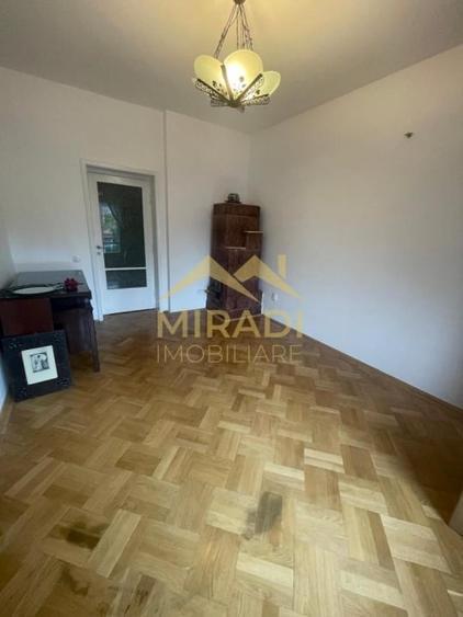 Apartament cu 3 camere în Dorobanți