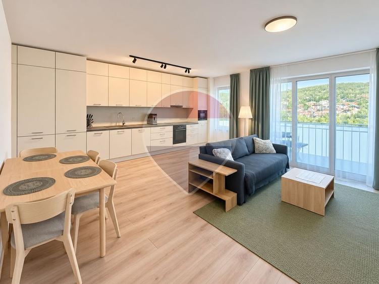 Apartament cu 2 camere decomandat, mobilat în Semicentral