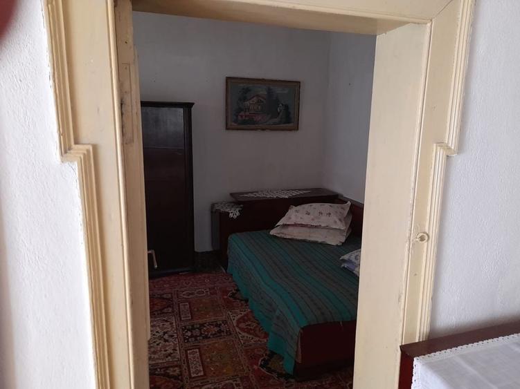 Casă cu 4 camere în Merei