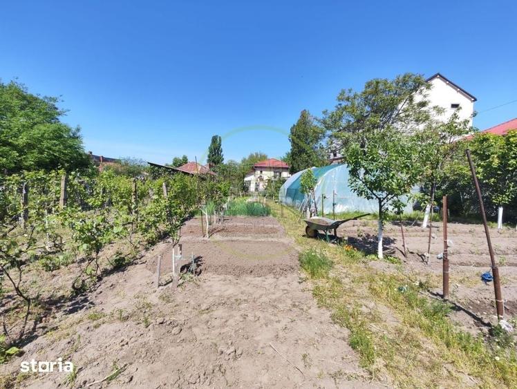 Casă cu 5 camere cu Teren 1296 Mp în Bucovăț