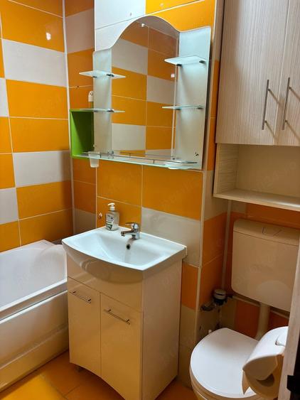 Apartament cu 2 camere semidecomandat în Unirii Sud