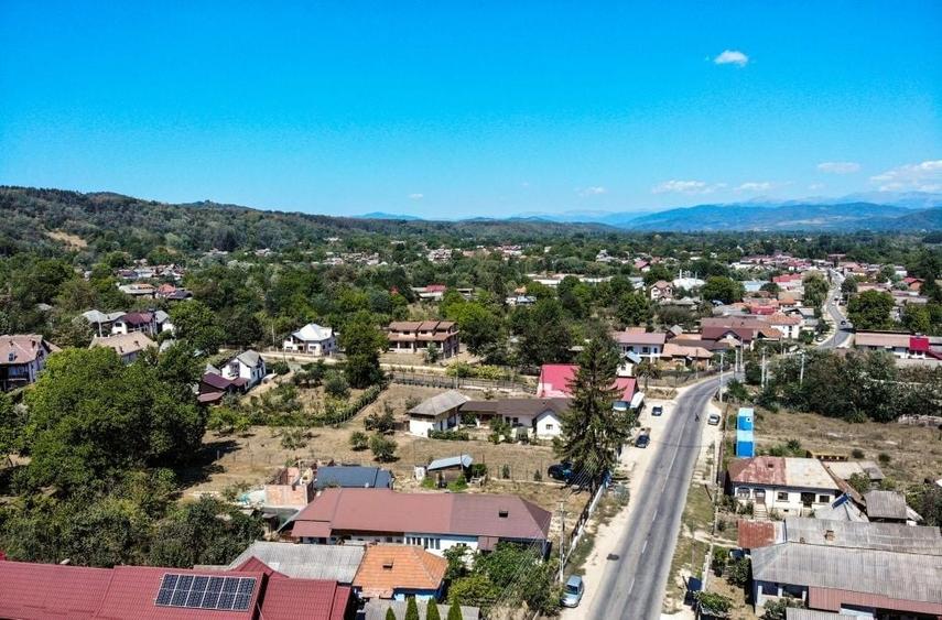 Casă cu 4 camere în Retevoiești