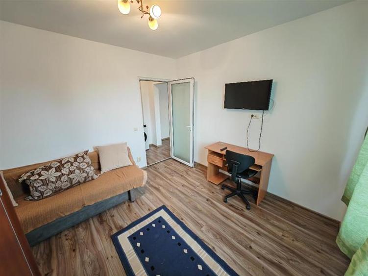 Apartament cu 2 camere semidecomandat, mobilat în Astra