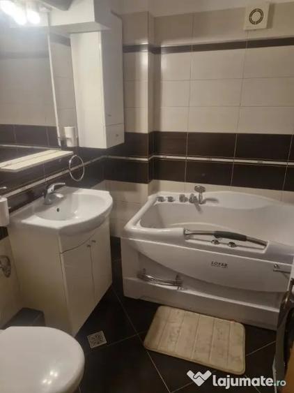 Apartament cu 3 camere decomandat în Unirii Sud