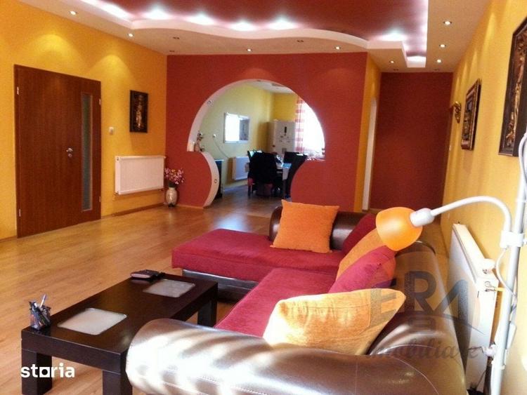 Casă cu 6 camere cu Teren 1500 Mp în Sânmartin