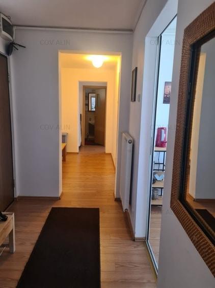 Apartament cu 3 camere decomandat în Griviței