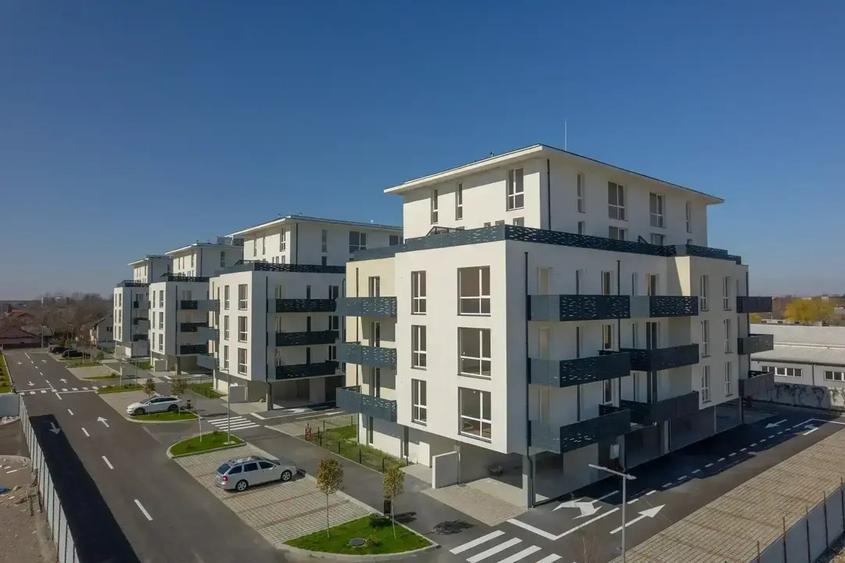 Apartament cu 3 camere decomandat în Nord