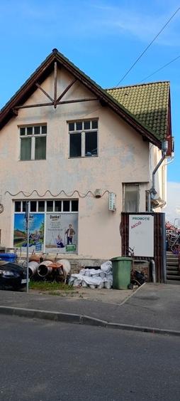 Casă cu 2 camere în Central