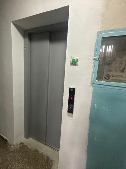 Apartament cu 2 camere semidecomandat în Berceni