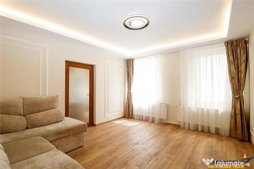 Apartament cu 3 camere nedecomandat în Est