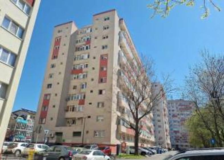 Apartament cu 3 camere în Berceni