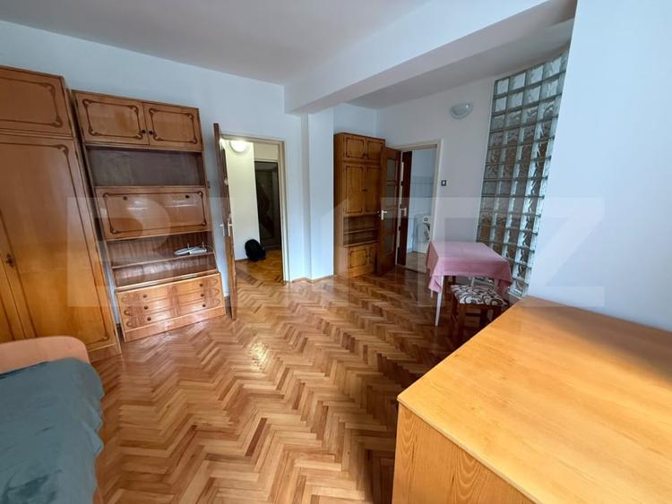 Garsonieră decomandată, mobilată în Zorilor