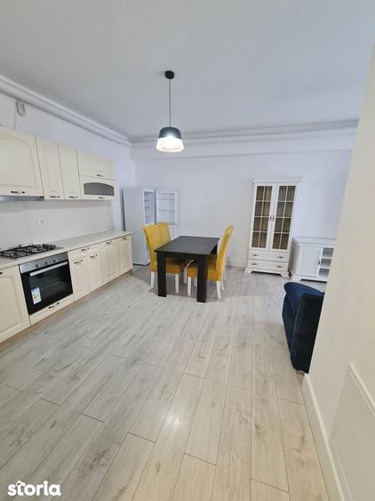 Apartament cu 3 camere în Central