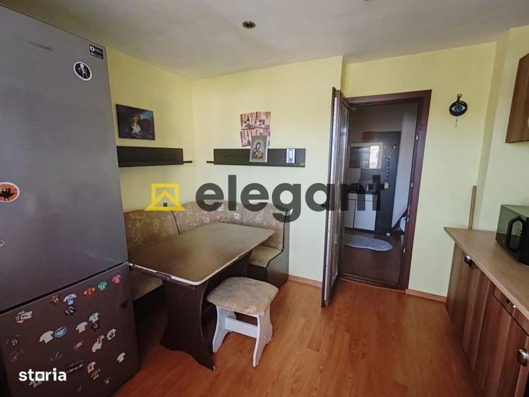 Apartament cu 3 camere decomandat, mobilat în Sărari