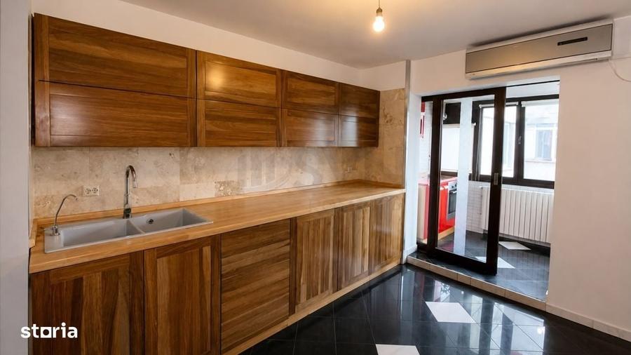 Apartament cu 4 camere în Crângași