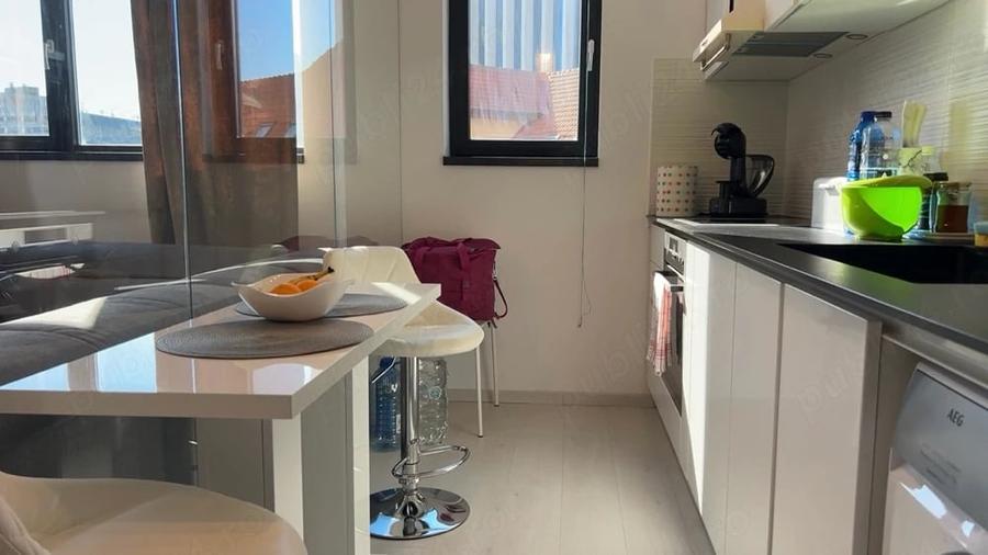 Apartament cu 2 camere semidecomandat în Medicină