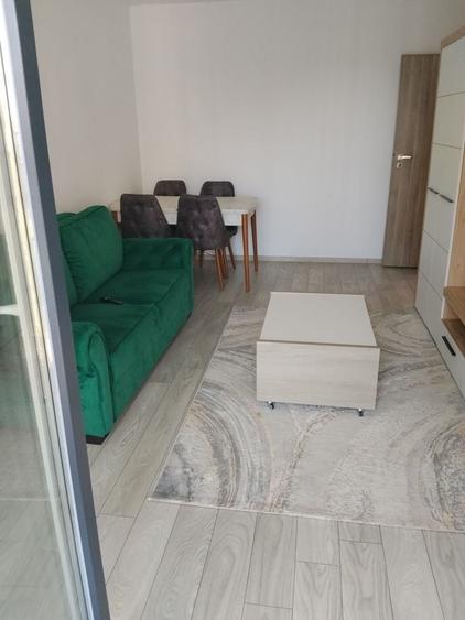 Apartament cu 2 camere decomandat în Exterior Vest