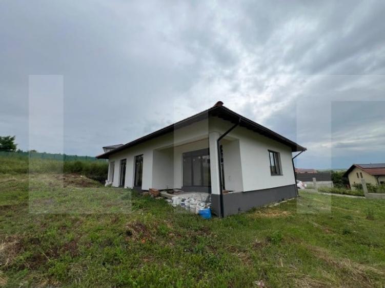 Casă individuală cu 5 camere cu Teren 1112 Mp în Apahida