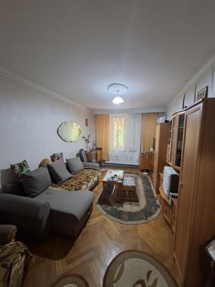Apartament cu 2 camere decomandat, mobilat în Ultracentral