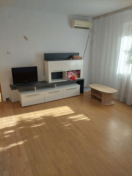 Inchiriez apartament cu 2 camere semidecomandat Zina Uioara in Berceni sectorul 41800 RON - 1