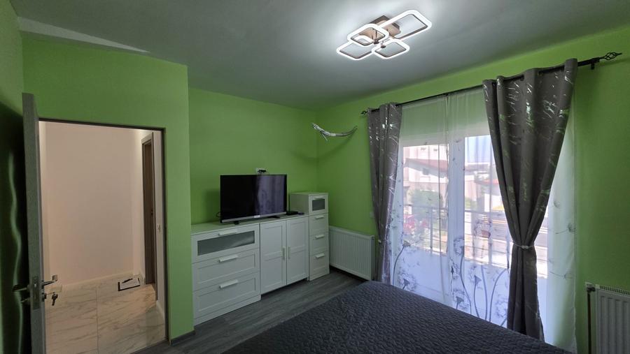 Duplex cu 3 camere cu Piscina în Dumbrăvița