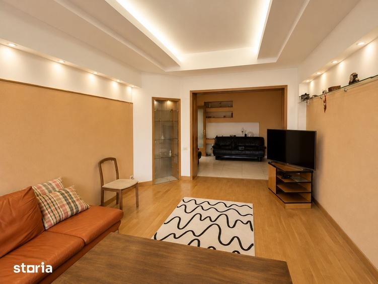 Apartament cu 3 camere decomandat în Eminescu