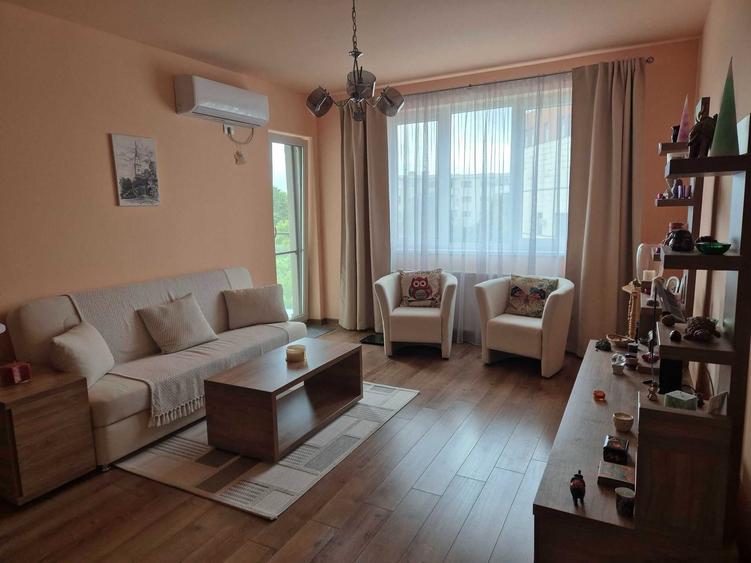 Apartament cu 2 camere semidecomandat în Micălaca