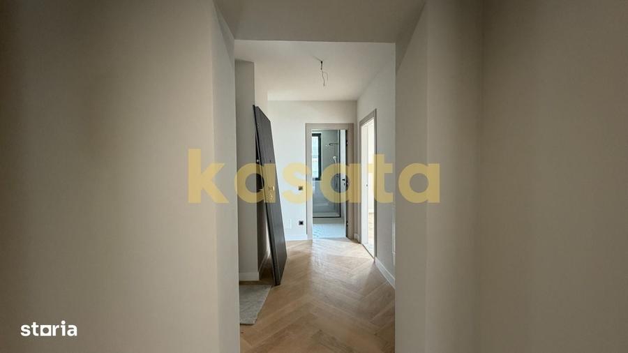 Apartament cu 4 camere în Iancu Nicolae