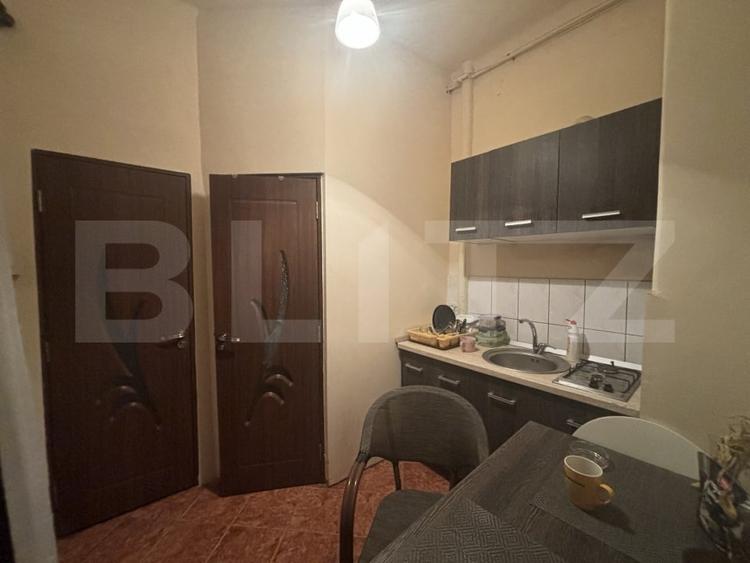 Apartament de vanzare, 76.40 mp, zona Central - 1