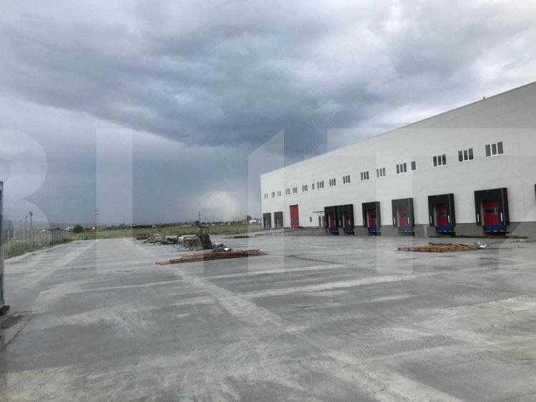 Spațiu industrial, de 1,500 mp, în Apahida