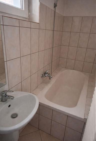 Casă cu 3 camere în Alfa